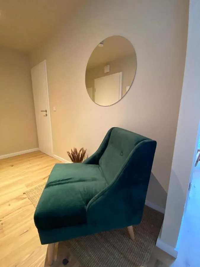 Himmelbett-Studio Ueber Duesseldorf, Neu 0*, Düsseldorf